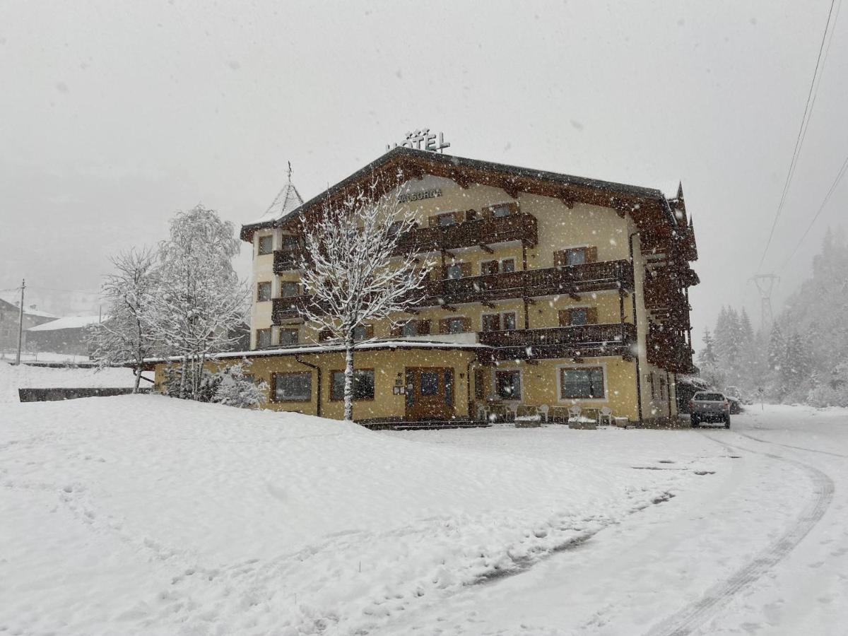 Flos Hotel Moena Esterno foto