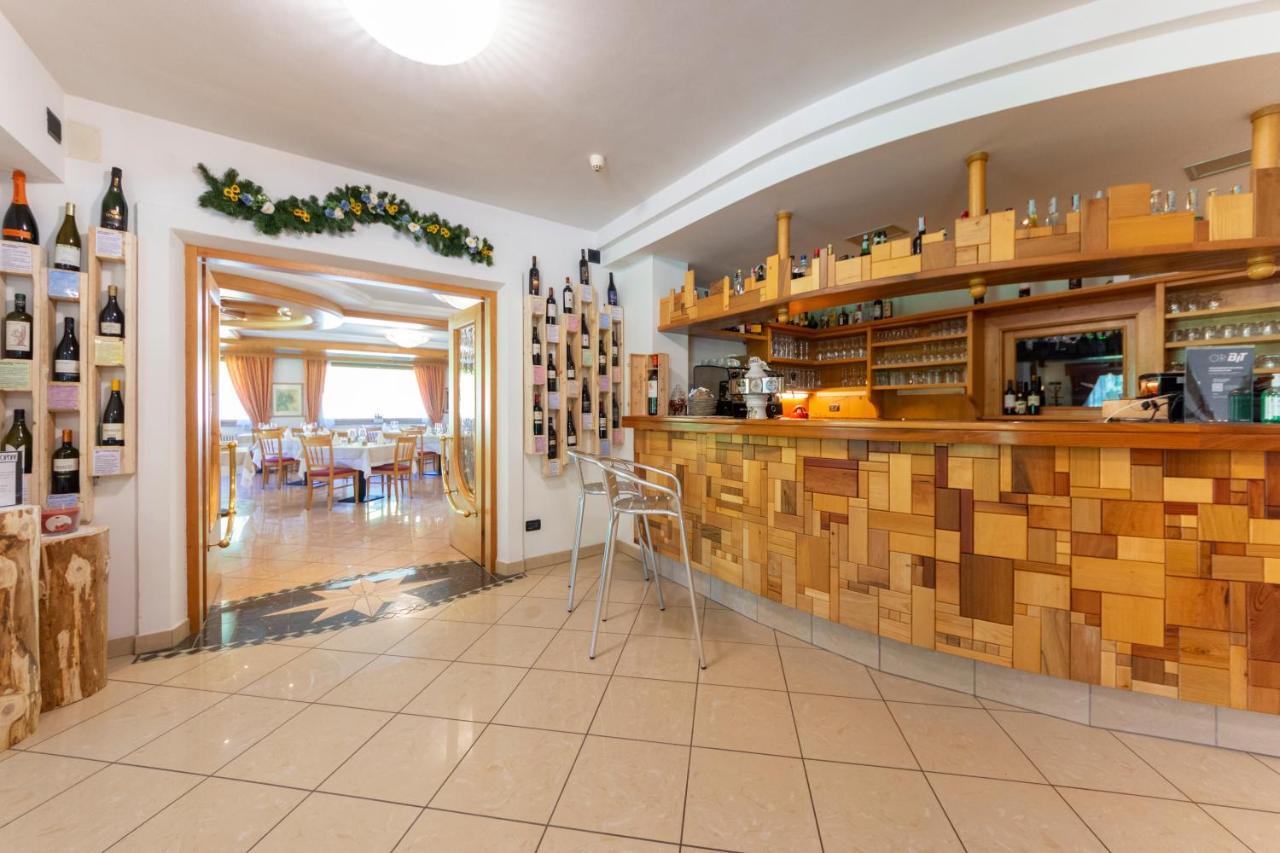Flos Hotel Moena Esterno foto