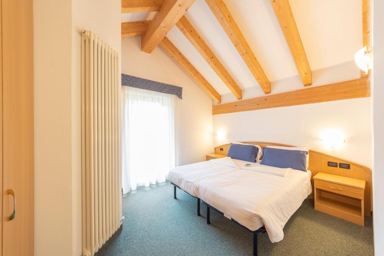 Flos Hotel Moena Esterno foto