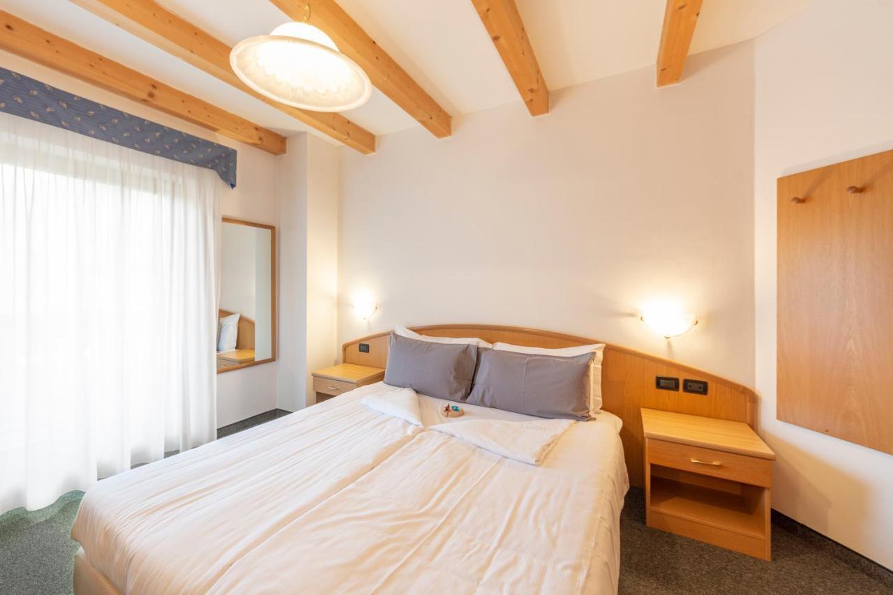 Flos Hotel Moena Esterno foto