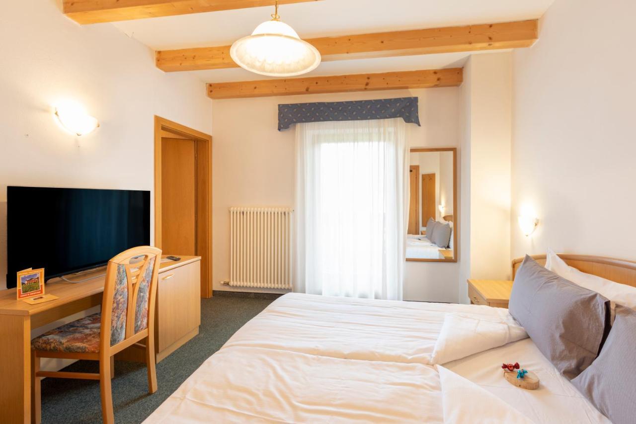 Flos Hotel Moena Esterno foto