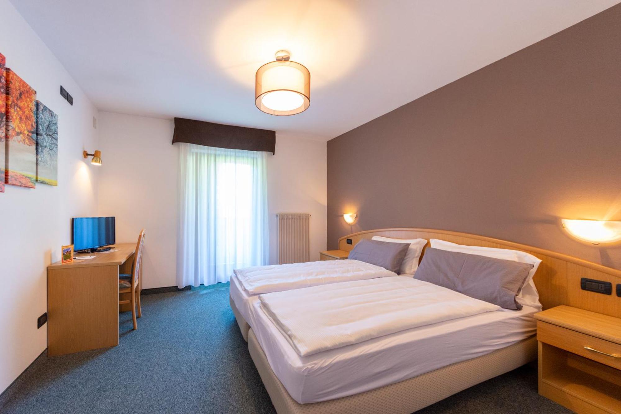 Flos Hotel Moena Esterno foto