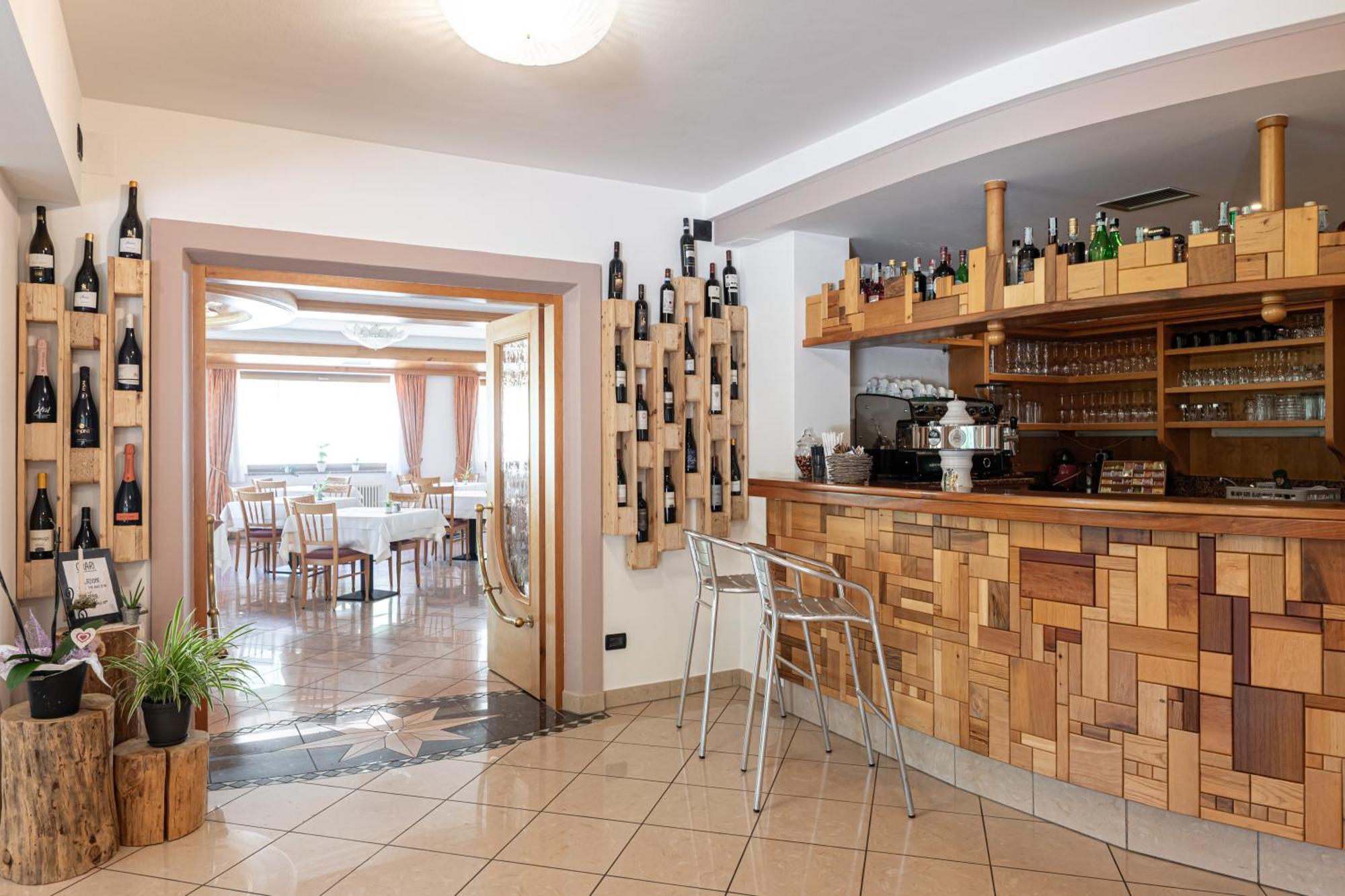 Flos Hotel Moena Esterno foto